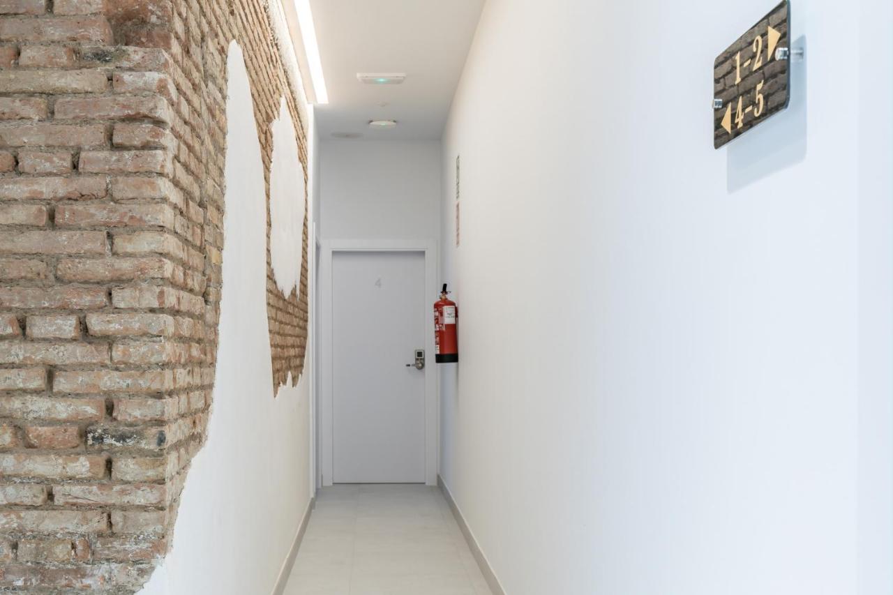 Room Close To City Centre Valência Exterior foto